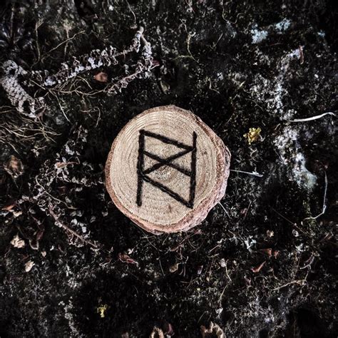 Exploring the Rune of Returning as a Meditation Tool